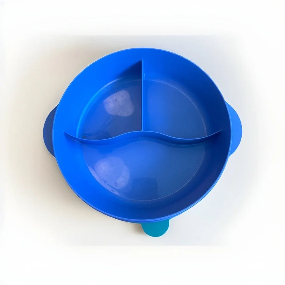 2 - TUPPERWARE CRYSTAL WAVE DIVIDED ROUND 10